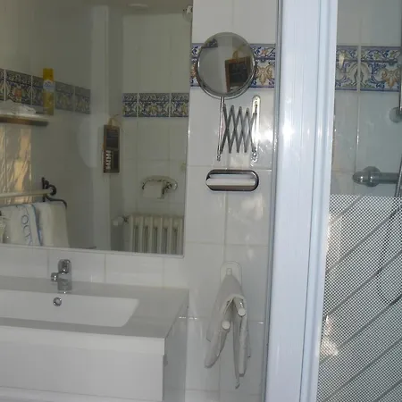בית נופש D'hotes & Pouget *