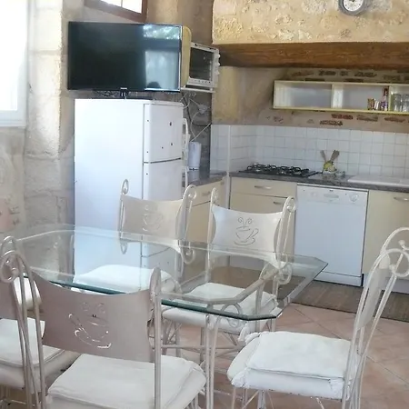 בית נופש D'hotes & Pouget *