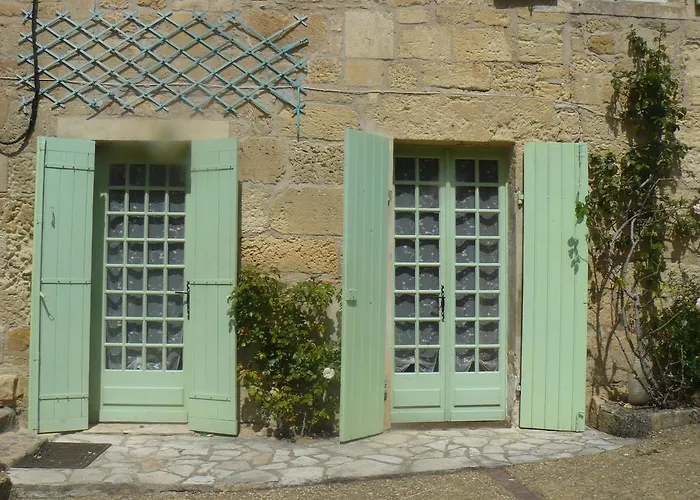 D'hotes & Pouget Les Eyzies