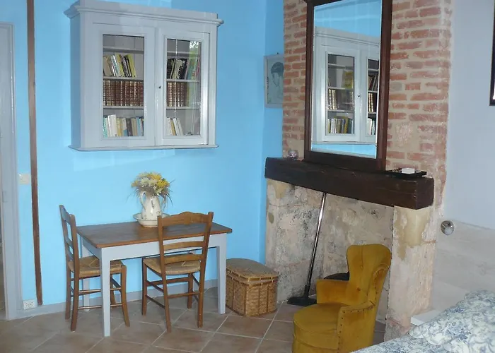 D'hotes & Pouget Tatil Evi *